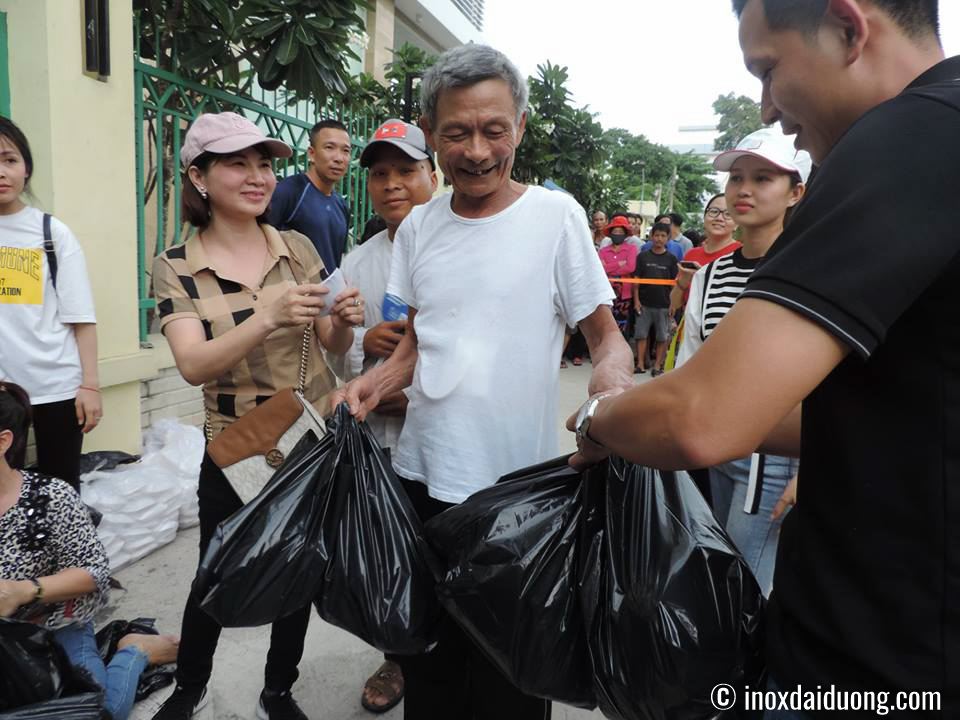 Chia sẽ để yêu thương