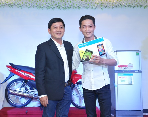 Một bé gái đã đem lại may mắn cho Anh Thanh Phong (Công nhân) – Giải nhì – Lumia 630