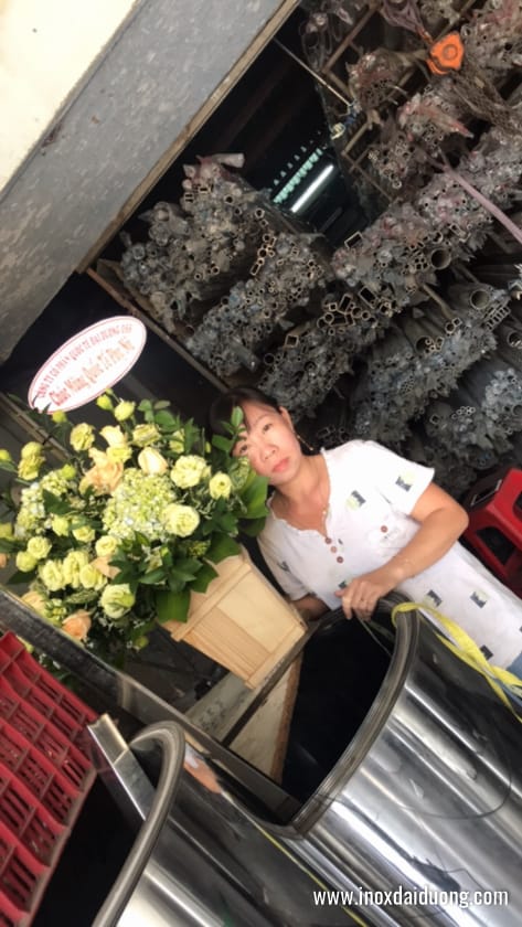 Hình ảnh những giỏ hoa được gửi tới các nữ khách hàng Inox Đại Dương trên cả nước