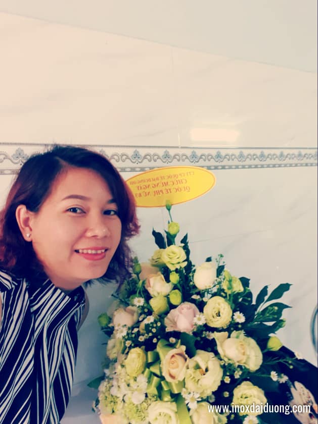 Hình ảnh những giỏ hoa được gửi tới các nữ khách hàng trên cả nước: